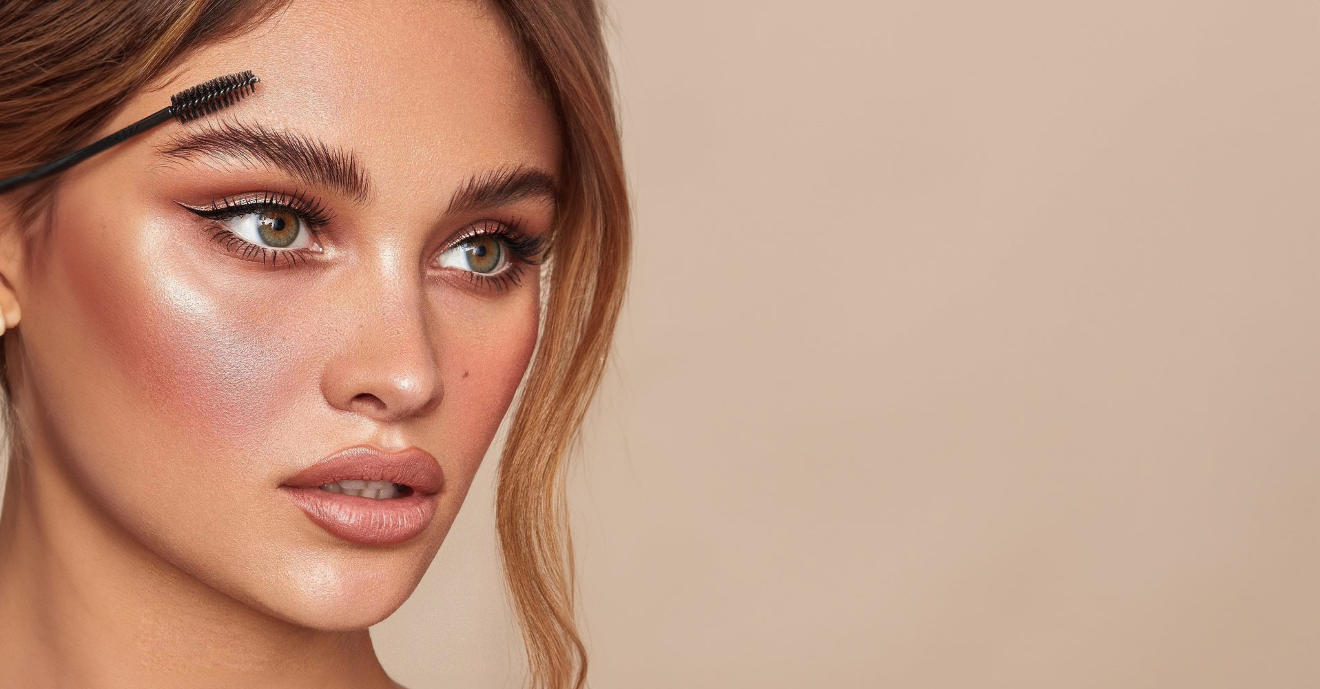 چرا ژل ابرو سفیدک میزند + راهکار های جلوگیری از سفیدک زدن ژل ابرو - آوالیفت